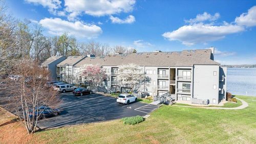 1114-75 Woodbridge Cir, Moneta, VA, 24121-4310 | Card Image