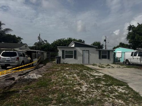 1214 Highview Rd, Lantana, FL, 33462-5912 | Card Image