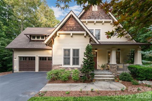 1 E Owl Creek Ln, Fairview, NC, 28730-8816 | Card Image