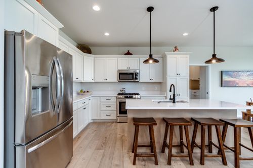 447 Crusader Pt, WAUNAKEE, WI, 53597-8613 | Card Image