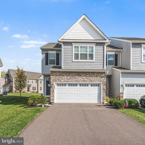 186 Spring Ln, ROYERSFORD, PA, 19468-1930 | Card Image