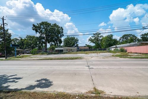 741 Mcdaniel St, Houston, TX, 77022-3745 | Card Image