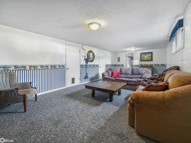 1604 Club View Dr, Home with 3 bedrooms, 2 bathrooms and 2 parking in Hampton IA | Image 24