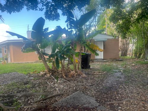 2025 Delphia St, West Palm Beach, FL, 33401-7501 | Card Image
