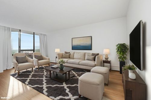 407-145 St Georges Ave, North Vancouver, BC, V7L3G8 | Card Image