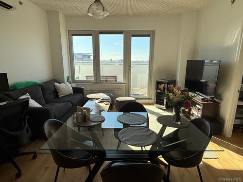 apt-8c-10-50 Jackson Ave, Long Island City, NY, 11101-5862 | Card Image