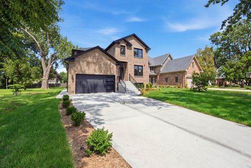 1738 Farwell Ave, Des Plaines, IL, 60018-3827 | Card Image