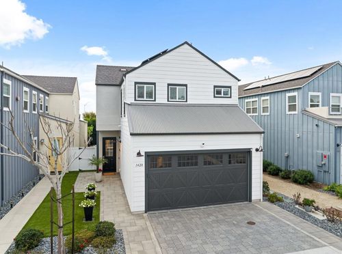 1428 Mackinnon Ave, Cardiff by the Sea, CA, 92007-1329 | Card Image