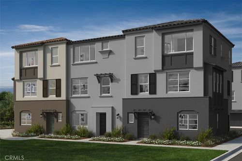 9335 Via Azul, Pico Rivera, CA, 90660-2404 | Card Image