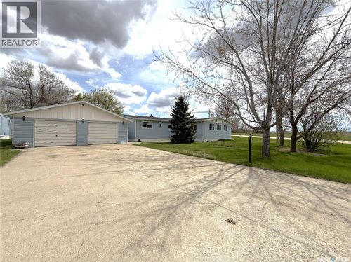 1016 Railway Ave, Milestone, SK, S0G | Card Image