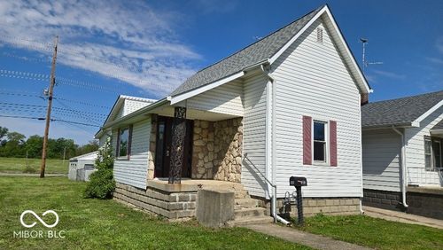 519 Milton Ave, Anderson, IN, 46012-3327 | Card Image