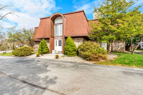 17-8449 Mathias Dr, Grosse Ile, MI, 48138-1751 | Card Image