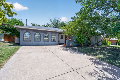 216 Rolling Hills Dr, Aledo, TX, 76008-4355 | Card Image
