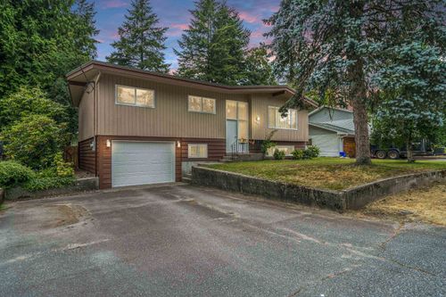 11939 Hall St, Maple Ridge, BC, V2X5L9 | Card Image