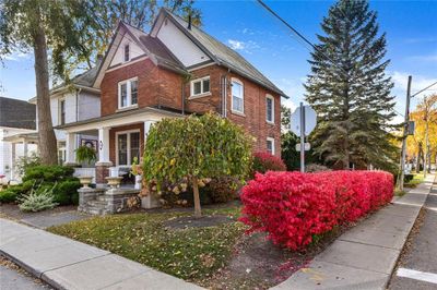 56 Murray St, House other with 4 bedrooms, 1 bathrooms and 4 parking in Brockville ON | Image 2