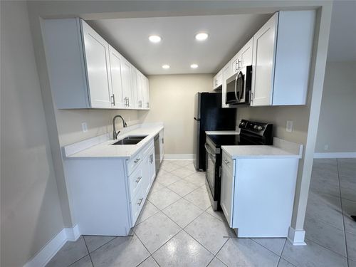 3032-3032 Exeter B, Boca Raton, FL, 33434-4851 | Card Image