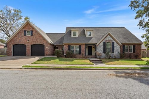 2809 Cortney Cir, Siloam Springs, AR, 72761-4712 | Card Image