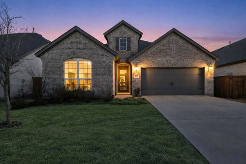 207 Buffalo Blvd, Rhome, TX, 76078-4570 | Card Image