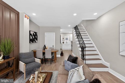 2518 S American St, PHILADELPHIA, PA, 19148-4719 | Card Image