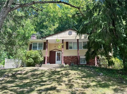 39 Van Ter, Sparkill, NY, 10976-1403 | Card Image