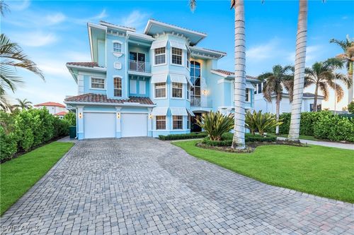 273 Egret Ave, NAPLES, FL, 34108-2163 | Card Image