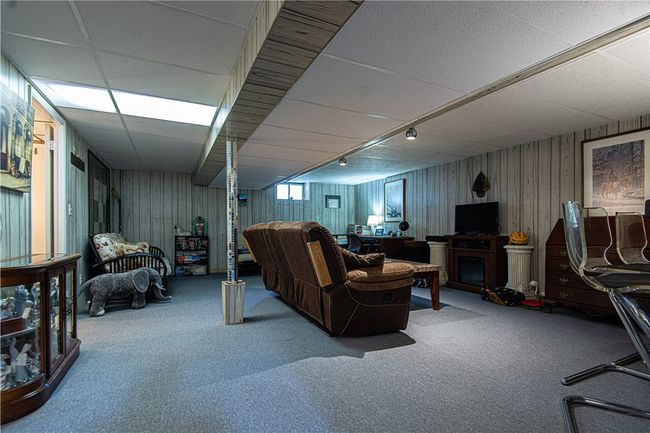 6 Hilton Ave, House other with 2 bedrooms, 2 bathrooms and 4 parking in Riverside RI | Image 26