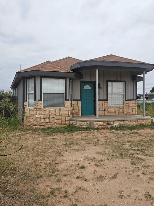 307 N Adams St, Midland, TX, 79701-5402 | Card Image