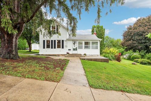 156 Chestnut St, Lodi, WI, 53555-1203 | Card Image