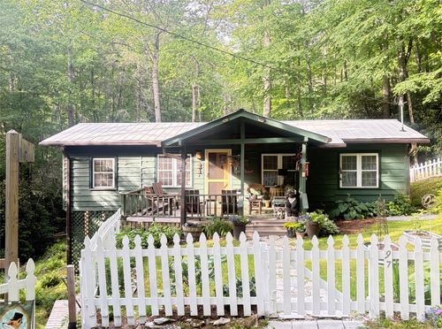 97 Archer Dr, Cullowhee, NC, 28723-8864 | Card Image