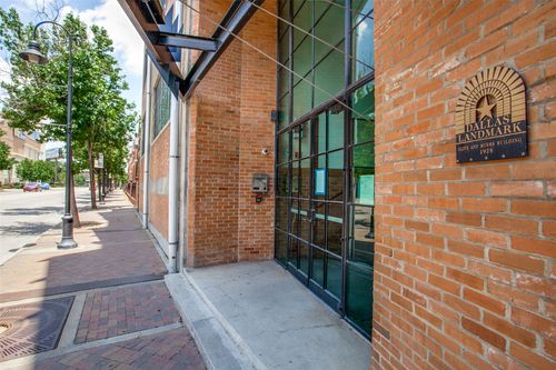 101-2220 Canton Street, Dallas, TX, 75201 | Card Image