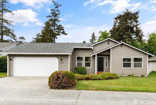 1772 Sw 16th Ave, Oak Harbor, WA, 98277-8893 | Card Image