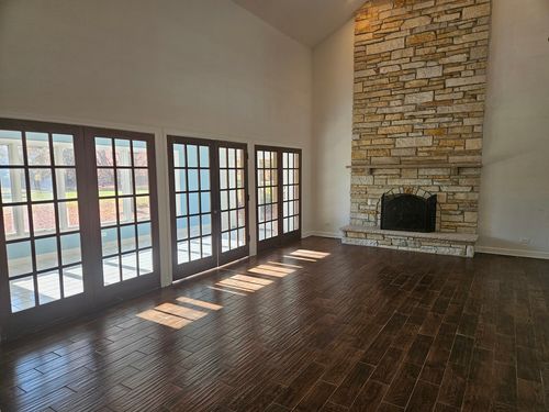 30 Danada Dr, Wheaton, IL, 60189-2011 | Card Image