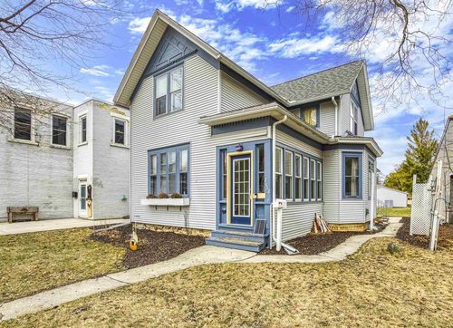 2112 Wisconsin Avenue, NEW HOLSTEIN, WI, 53061 | Card Image