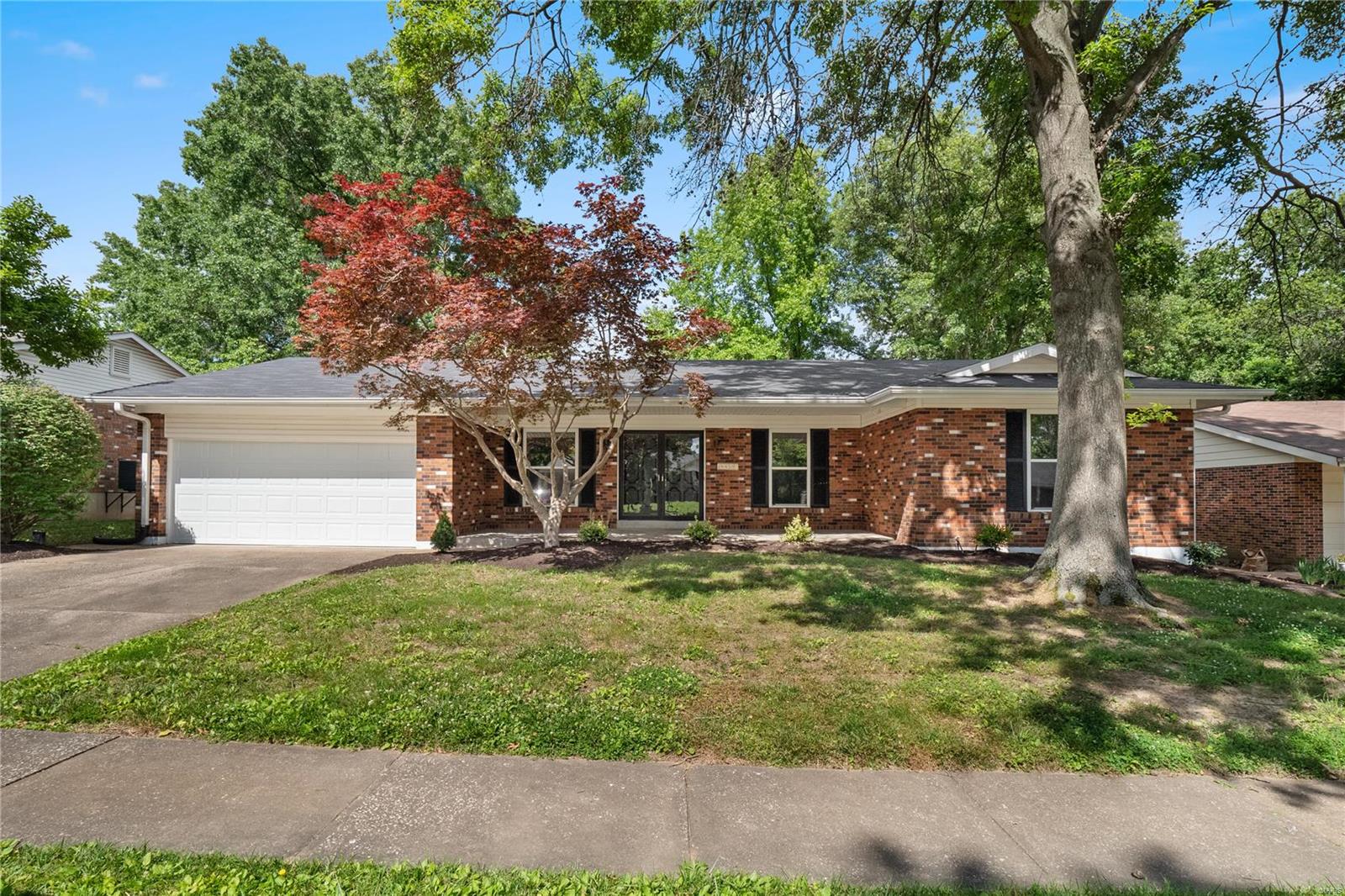 Mondoubleau Ln, Florissant, MO 63034