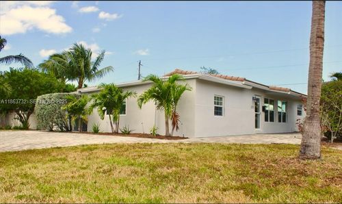 1301 Ne 42nd St, Oakland Park, FL, 33334-4660 | Card Image