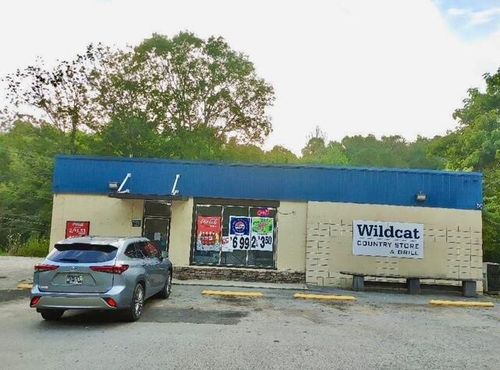 8249 Us Highway 119, Calvin, KY, 40813-8945 | Card Image