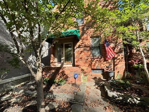 996 Neil Ave, Columbus, OH, 43201-3435 | Card Image