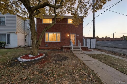 16891 Avon Ave, Detroit, MI, 48219-4142 | Card Image