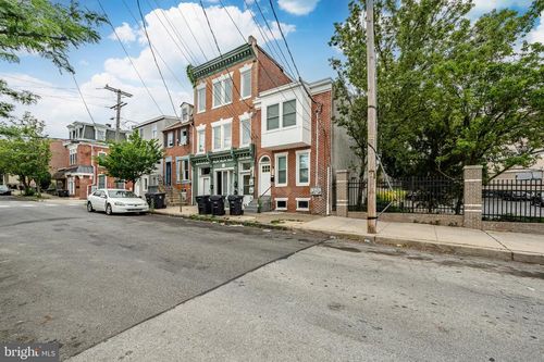 215 W 6th St, WILMINGTON, DE, 19801-2216 | Card Image