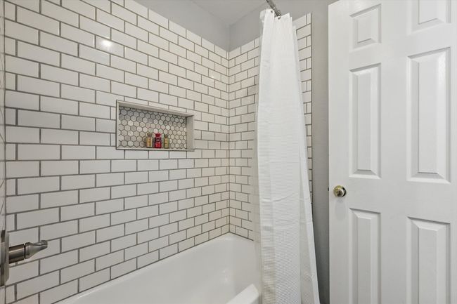 Full bath with shower / bath combo | Image 26