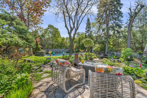 14 Squirewood Road, North York, ON, M2J4T3 | Card Image