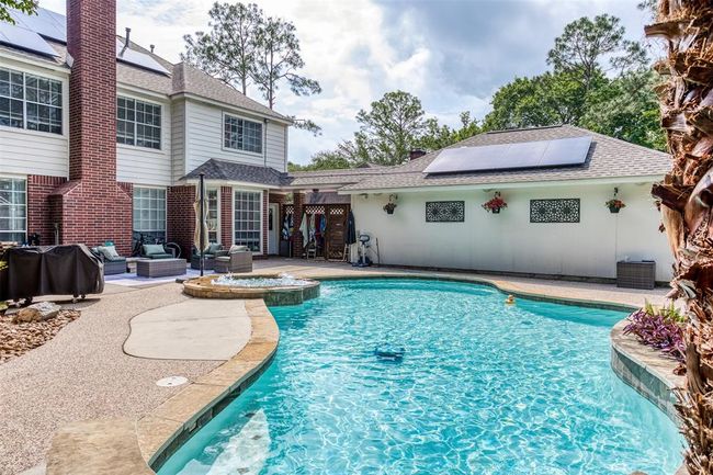 4011 N Water Iris Court, House other with 5 bedrooms, 3 bathrooms and null parking in Houston TX | Image 11