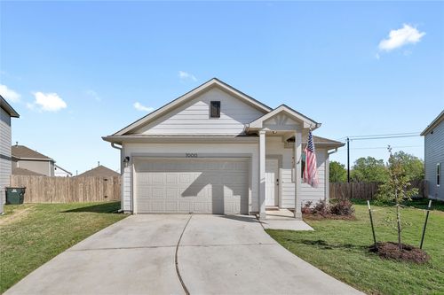 7000 Nijinsky Dr, Buda, TX, 78610-4205 | Card Image