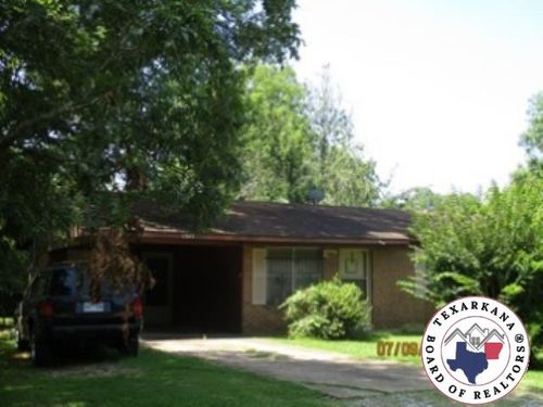 1305 W Avenue C St, Hope, AR, 71801-3115 | Card Image