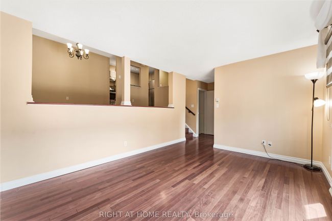 115 Royalton Pvt, House attached with 3 bedrooms, 2 bathrooms and 1 parking in Ottawa ON | Image 7