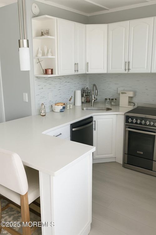 b14-28 Fremont Ave, Seaside Heights, NJ, 08751-2161 | Card Image