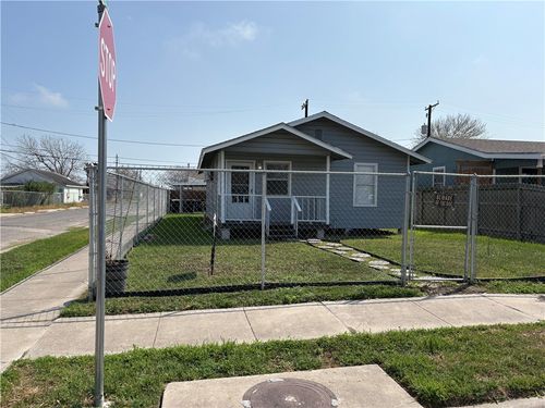 202 Havana St, Corpus Christi, TX, 78405-3224 | Card Image