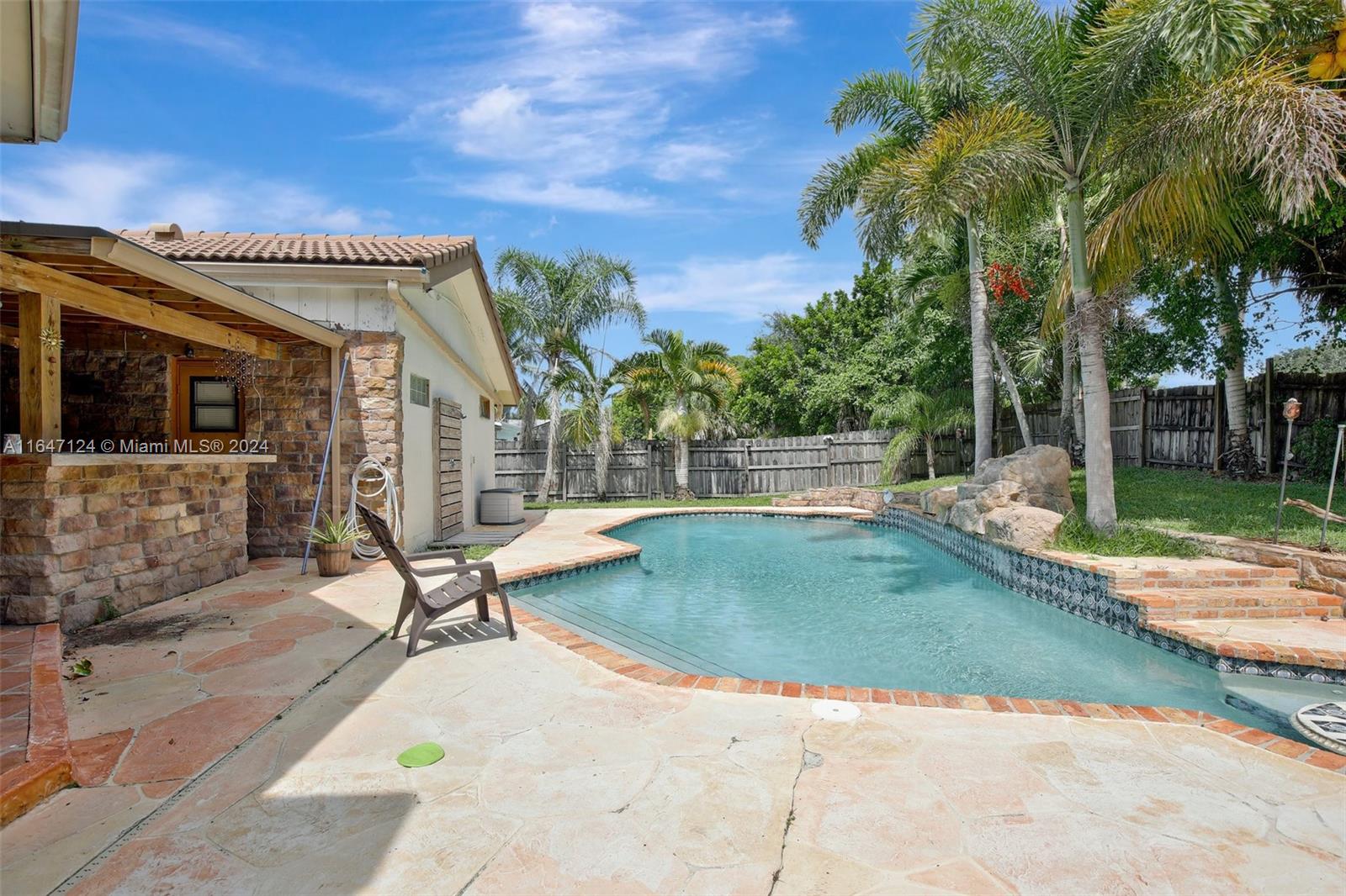 3rd Pl, Coral Springs, FL 33071