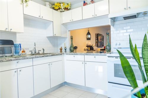 apt-107-351 Cambridge Rd, Hollywood, FL, 33024-1157 | Card Image