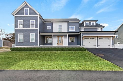 110 Berkley St, Waltham, MA, 02451-2349 | Card Image